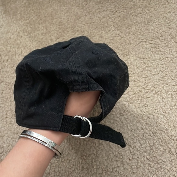 Pink Hat - Picture 2 of 5